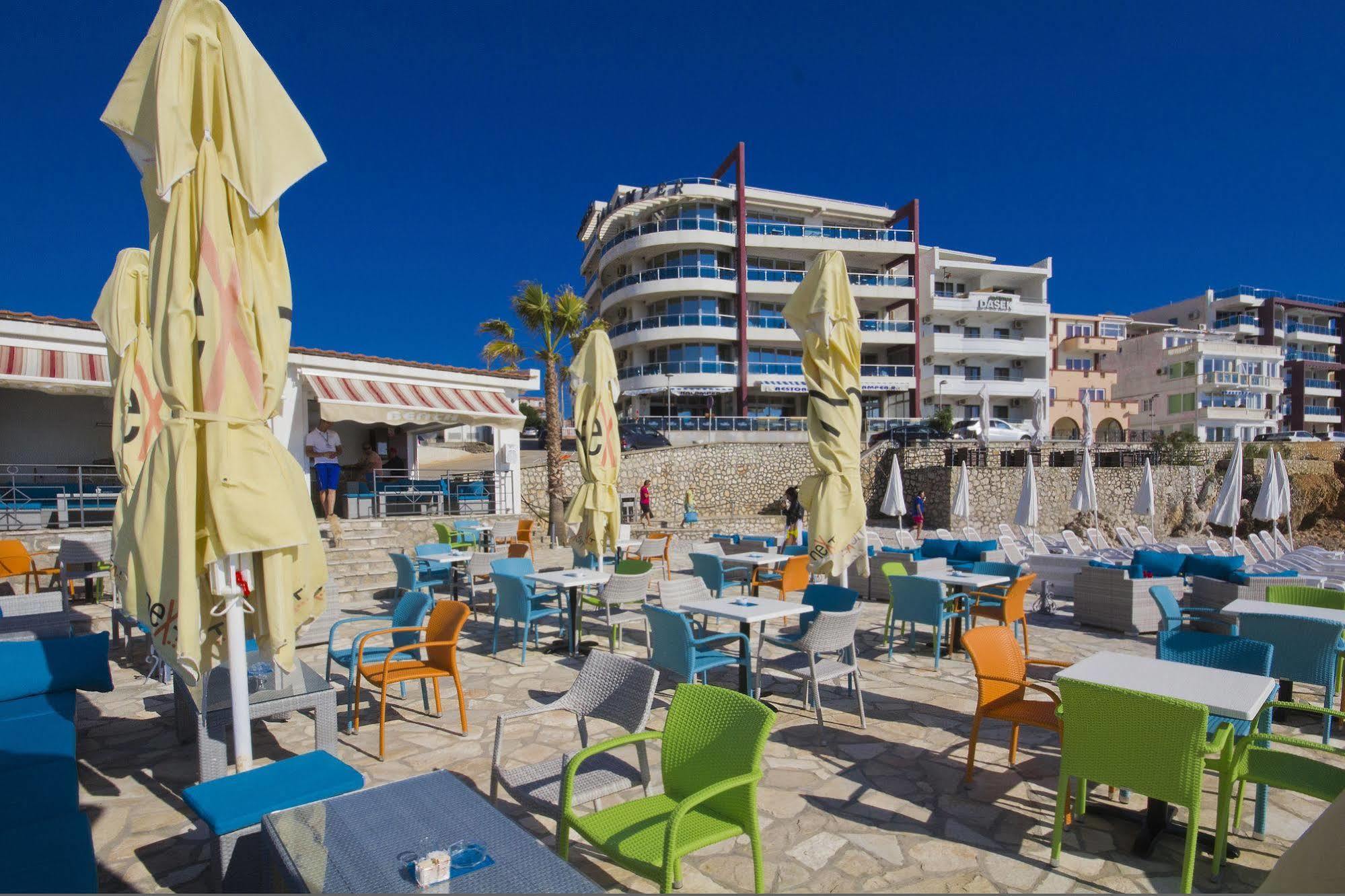 Apart Hotel Kalamper Bar Exteriér fotografie